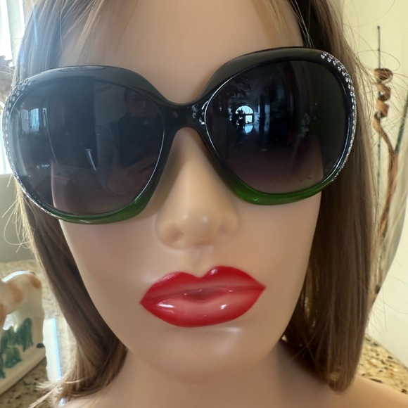 NWT Italian Sunglasses. - Picture 15 of 15